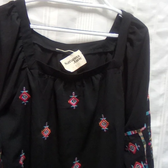 Savanna Jane embroidered southwest print size large - Picture 2 of 4